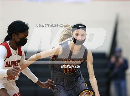 Thumbnail 1 in Rocky Mountain @ Rangeview (CHSAA Class 5A Round 1) photogallery.