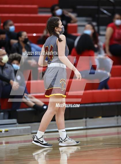 Thumbnail 1 in Rocky Mountain @ Rangeview (CHSAA Class 5A Round 1) photogallery.