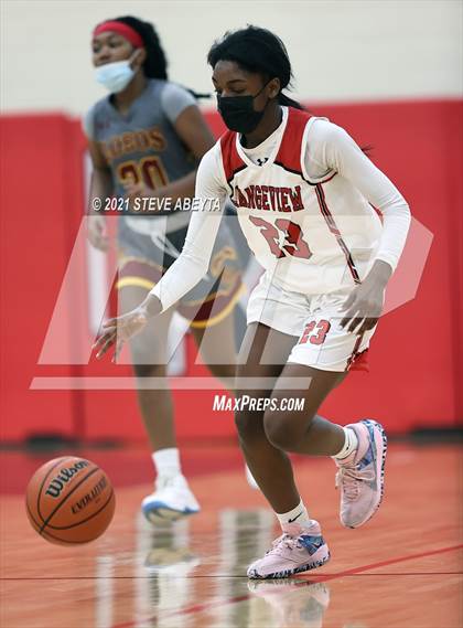 Thumbnail 3 in Rocky Mountain @ Rangeview (CHSAA Class 5A Round 1) photogallery.