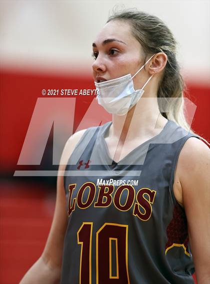 Thumbnail 1 in Rocky Mountain @ Rangeview (CHSAA Class 5A Round 1) photogallery.