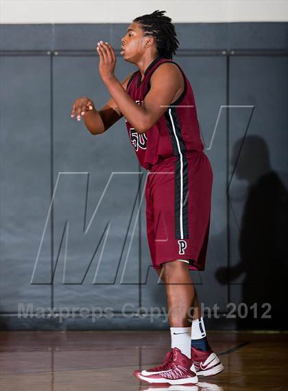 Thumbnail 2 in Pearland vs. Kingwood (McDonald's Texas Invitational) photogallery.