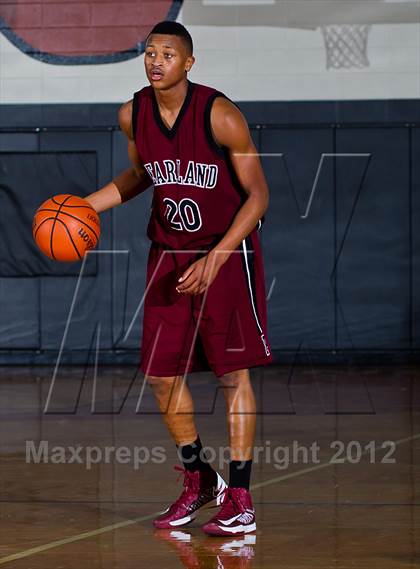 Thumbnail 3 in Pearland vs. Kingwood (McDonald's Texas Invitational) photogallery.