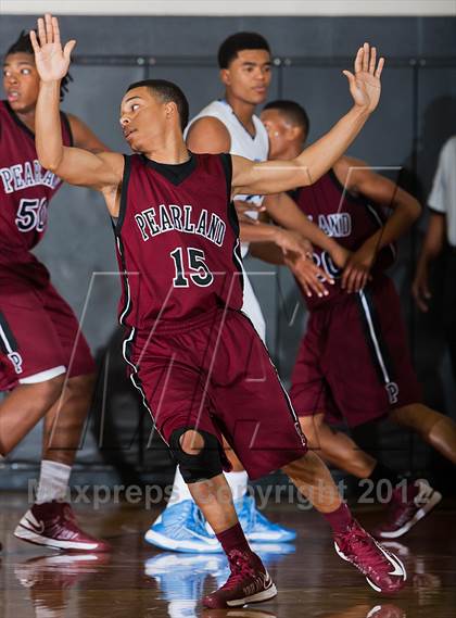 Thumbnail 2 in Pearland vs. Kingwood (McDonald's Texas Invitational) photogallery.