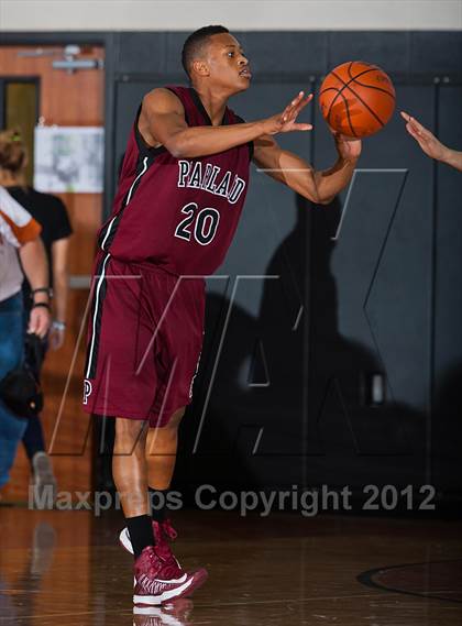 Thumbnail 2 in Pearland vs. Kingwood (McDonald's Texas Invitational) photogallery.