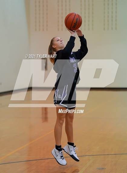 Thumbnail 2 in Brownsburg @ Avon photogallery.