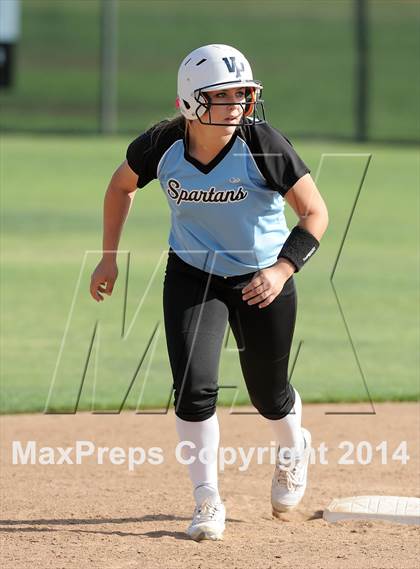 Thumbnail 2 in Brea Olinda @ Villa Park photogallery.