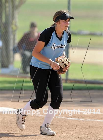 Thumbnail 3 in Brea Olinda @ Villa Park photogallery.