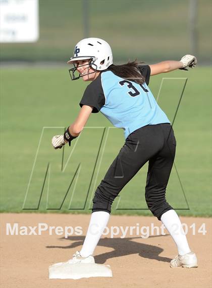 Thumbnail 2 in Brea Olinda @ Villa Park photogallery.