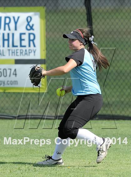 Thumbnail 2 in Brea Olinda @ Villa Park photogallery.