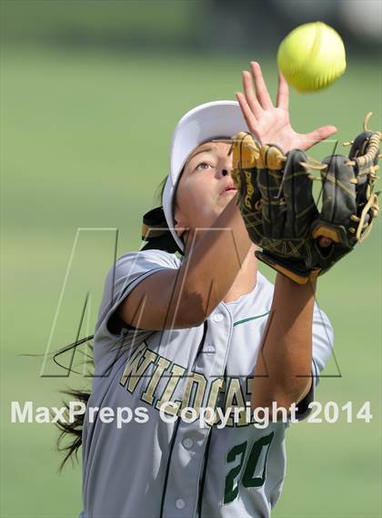 Thumbnail 1 in Brea Olinda @ Villa Park photogallery.