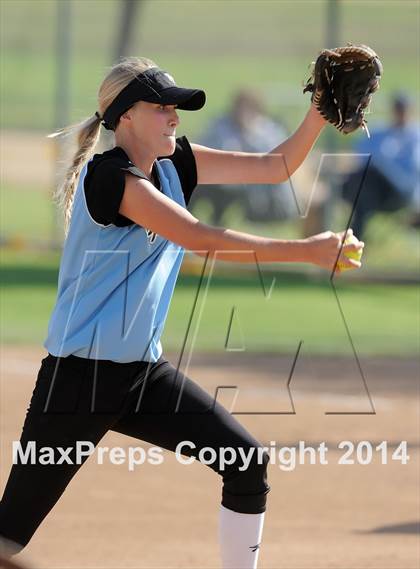 Thumbnail 2 in Brea Olinda @ Villa Park photogallery.
