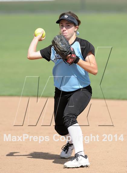 Thumbnail 1 in Brea Olinda @ Villa Park photogallery.