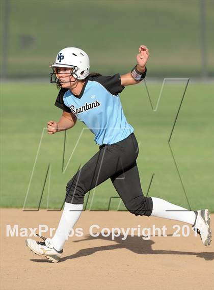 Thumbnail 1 in Brea Olinda @ Villa Park photogallery.