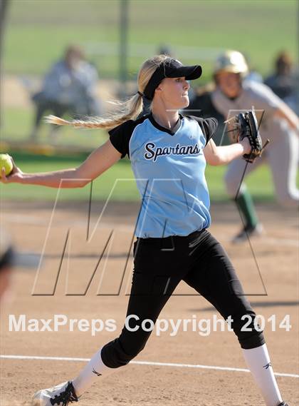 Thumbnail 1 in Brea Olinda @ Villa Park photogallery.