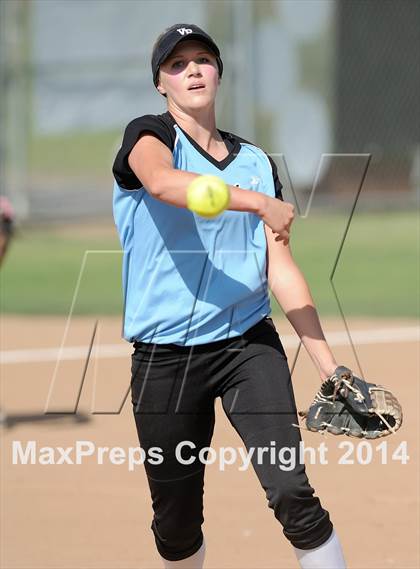 Thumbnail 3 in Brea Olinda @ Villa Park photogallery.