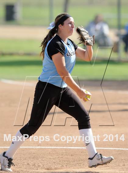 Thumbnail 1 in Brea Olinda @ Villa Park photogallery.