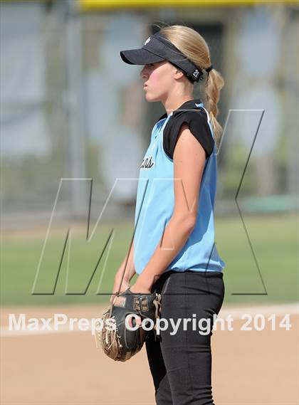 Thumbnail 1 in Brea Olinda @ Villa Park photogallery.