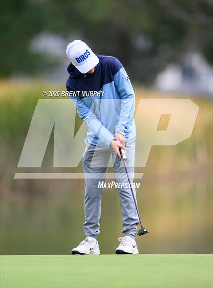 Thumbnail 2 in CHSAA 4A Finals - Day 2 photogallery.