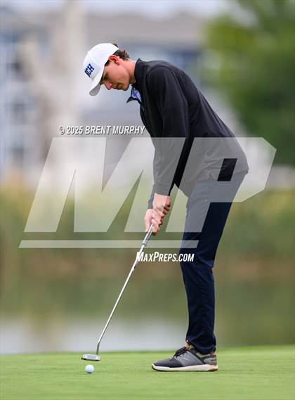Thumbnail 1 in CHSAA 4A Finals - Day 2 photogallery.