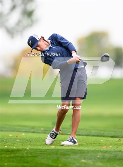 Thumbnail 2 in CHSAA 4A Finals - Day 2 photogallery.