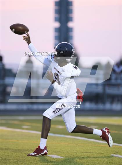 Thumbnail 2 in Sterling Heights Stevenson @ Dakota photogallery.