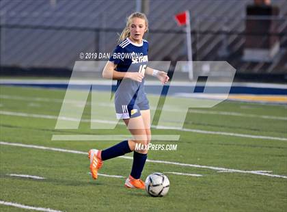 Thumbnail 2 in Sullivan Central @ Seymour  (R1AA Semifinal) photogallery.