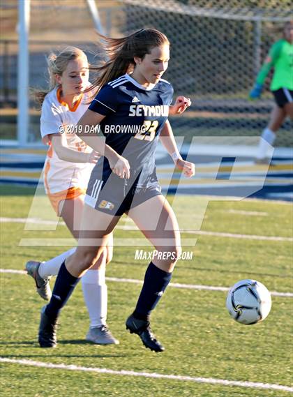 Thumbnail 2 in Sullivan Central @ Seymour  (R1AA Semifinal) photogallery.