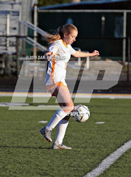 Thumbnail 2 in Sullivan Central @ Seymour  (R1AA Semifinal) photogallery.