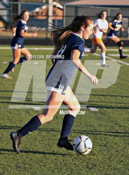 Thumbnail 1 in Sullivan Central @ Seymour  (R1AA Semifinal) photogallery.