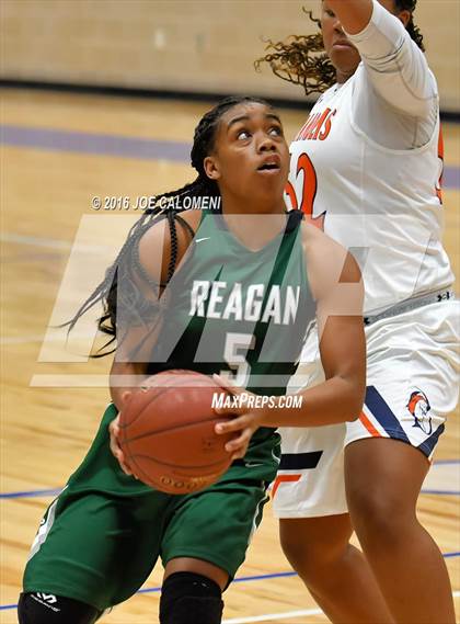 Thumbnail 3 in Reagan [Ronald] vs Brandeis photogallery.