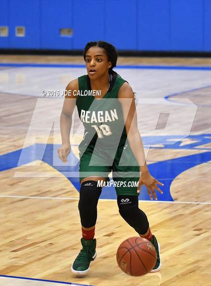 Thumbnail 3 in Reagan [Ronald] vs Brandeis photogallery.