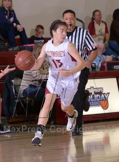Thumbnail 3 in Downey vs. Dana Hills (MaxPreps Holiday Classic) photogallery.