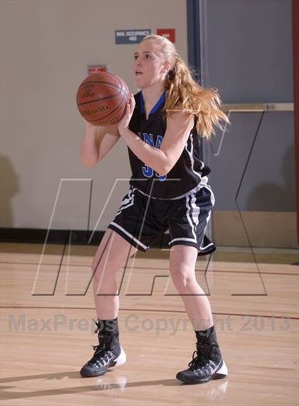 Thumbnail 2 in Downey vs. Dana Hills (MaxPreps Holiday Classic) photogallery.