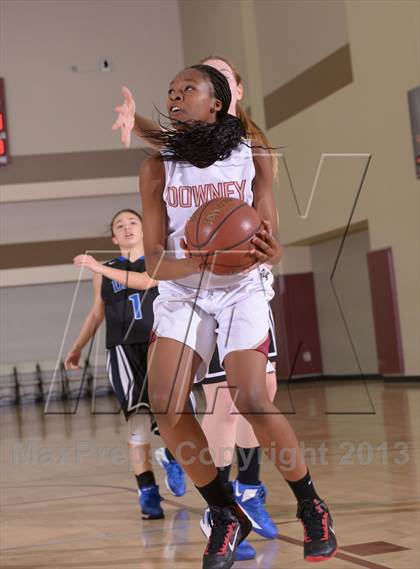 Thumbnail 3 in Downey vs. Dana Hills (MaxPreps Holiday Classic) photogallery.
