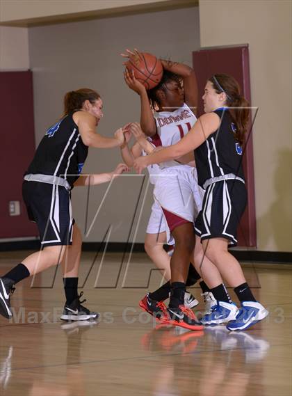 Thumbnail 2 in Downey vs. Dana Hills (MaxPreps Holiday Classic) photogallery.