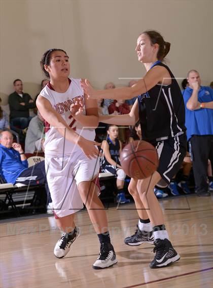 Thumbnail 1 in Downey vs. Dana Hills (MaxPreps Holiday Classic) photogallery.