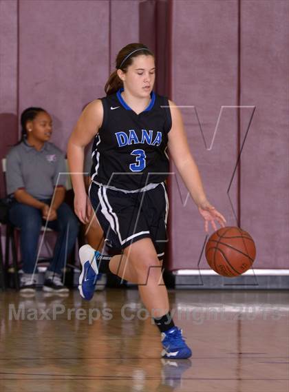 Thumbnail 3 in Downey vs. Dana Hills (MaxPreps Holiday Classic) photogallery.