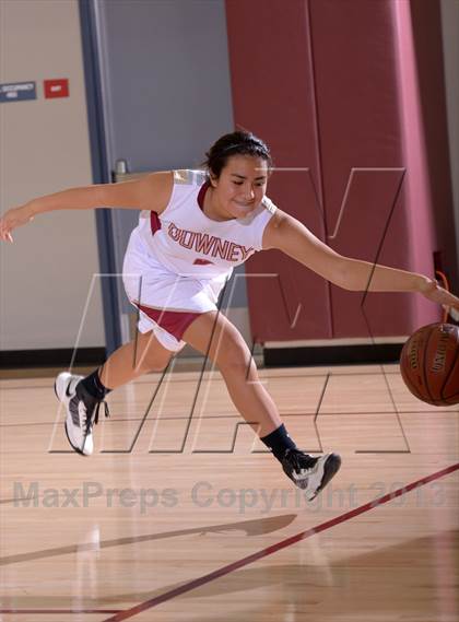 Thumbnail 3 in Downey vs. Dana Hills (MaxPreps Holiday Classic) photogallery.