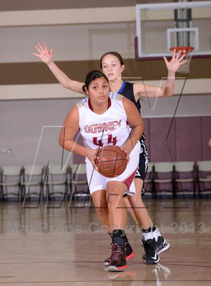 Thumbnail 2 in Downey vs. Dana Hills (MaxPreps Holiday Classic) photogallery.