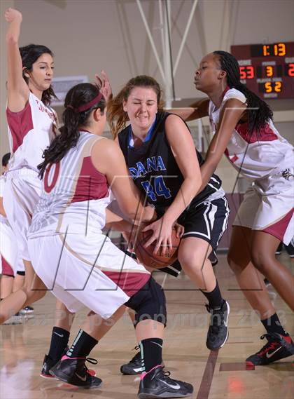 Thumbnail 2 in Downey vs. Dana Hills (MaxPreps Holiday Classic) photogallery.