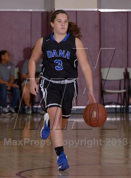 Thumbnail 3 in Downey vs. Dana Hills (MaxPreps Holiday Classic) photogallery.