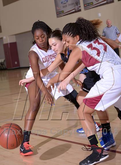 Thumbnail 2 in Downey vs. Dana Hills (MaxPreps Holiday Classic) photogallery.