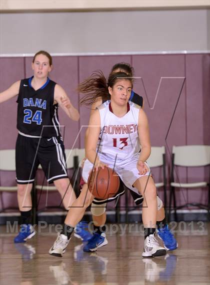Thumbnail 2 in Downey vs. Dana Hills (MaxPreps Holiday Classic) photogallery.