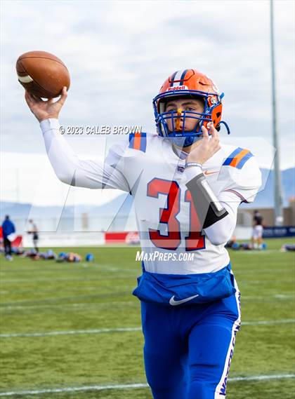 Thumbnail 2 in Water Canyon vs Rich (UHSAA 8-player Semifinal) photogallery.