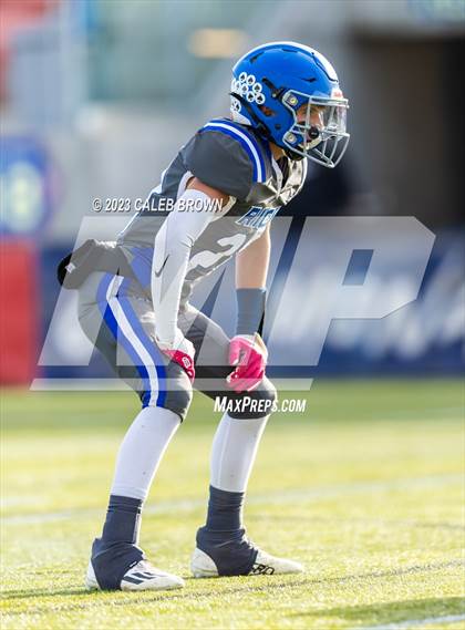 Thumbnail 2 in Water Canyon vs Rich (UHSAA 8-player Semifinal) photogallery.