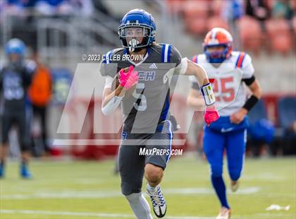 Thumbnail 3 in Water Canyon vs Rich (UHSAA 8-player Semifinal) photogallery.