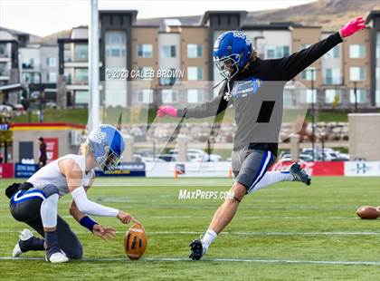Thumbnail 3 in Water Canyon vs Rich (UHSAA 8-player Semifinal) photogallery.
