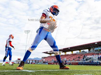 Thumbnail 1 in Water Canyon vs Rich (UHSAA 8-player Semifinal) photogallery.