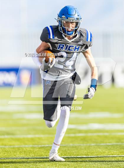 Thumbnail 3 in Water Canyon vs Rich (UHSAA 8-player Semifinal) photogallery.