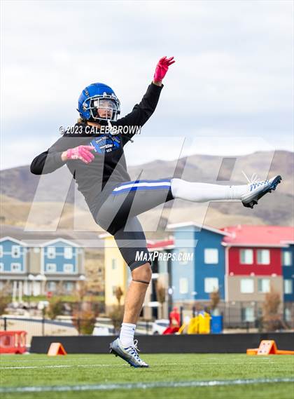 Thumbnail 2 in Water Canyon vs Rich (UHSAA 8-player Semifinal) photogallery.